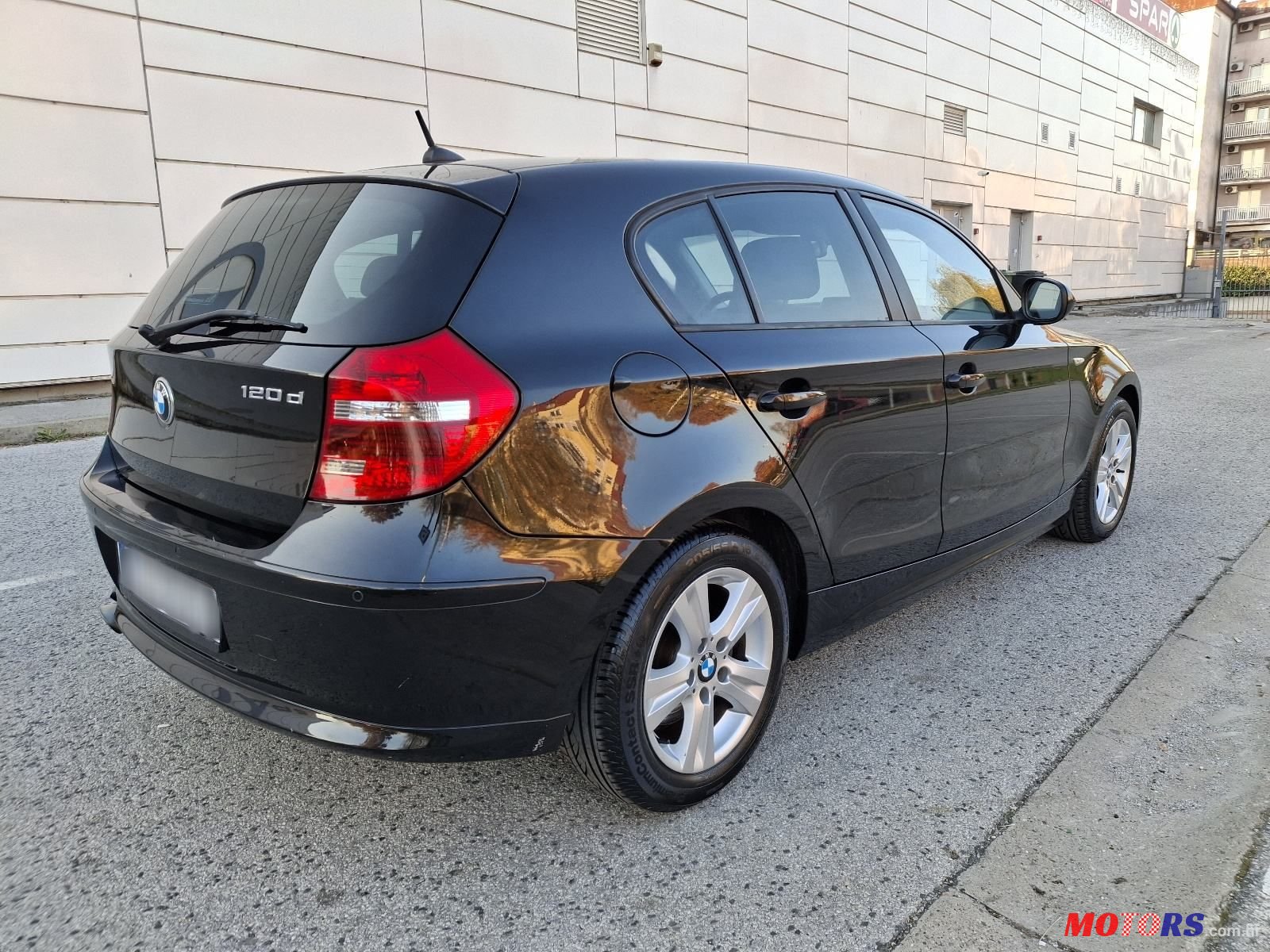 2010' BMW Serija 1 120D photo #4