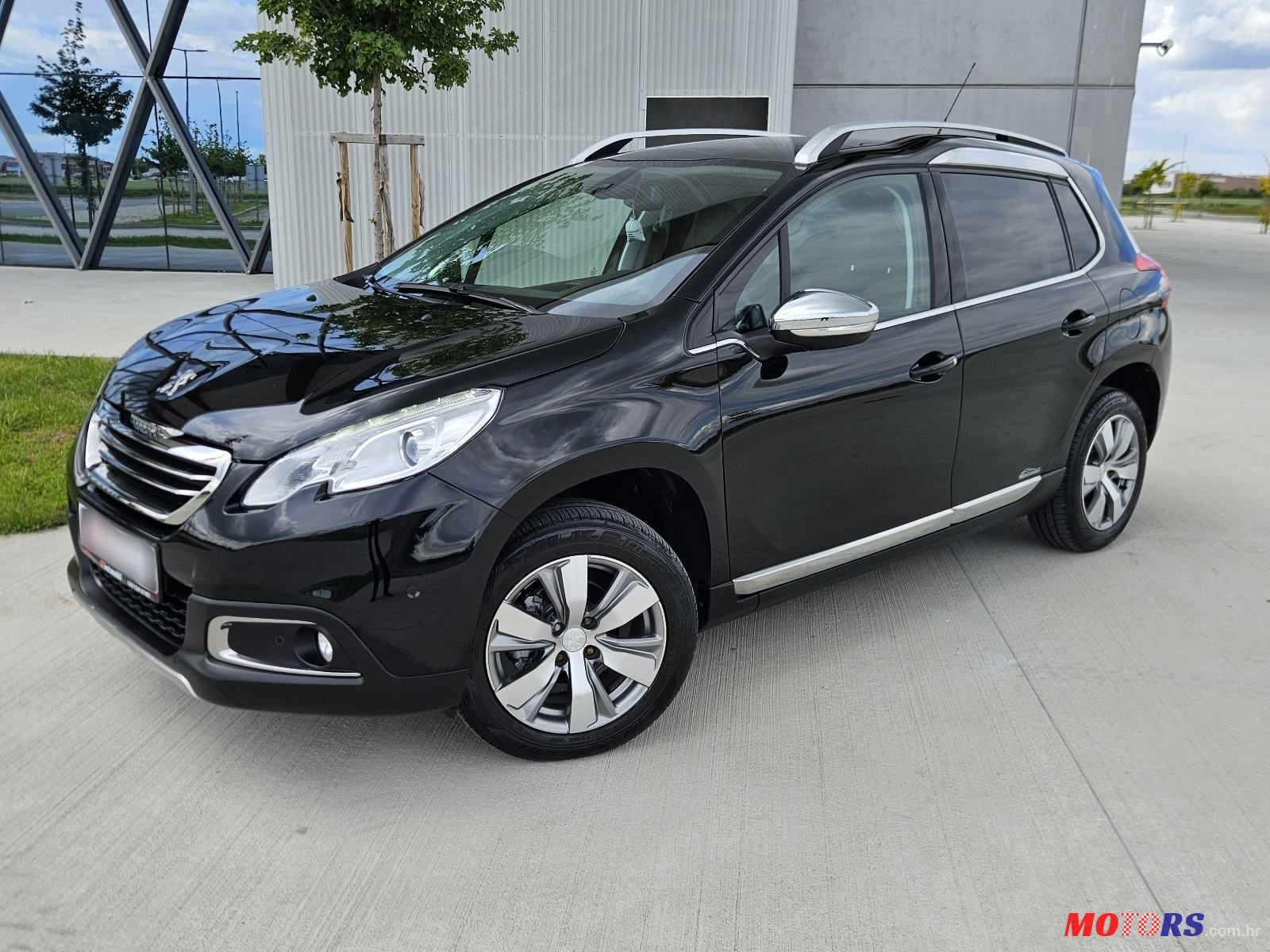 2015' Peugeot 2008 1,2 photo #1