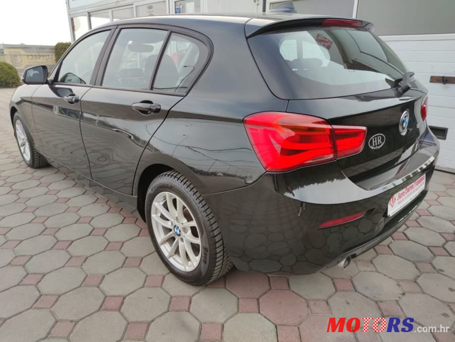 2017' BMW Serija 1 116D photo #6