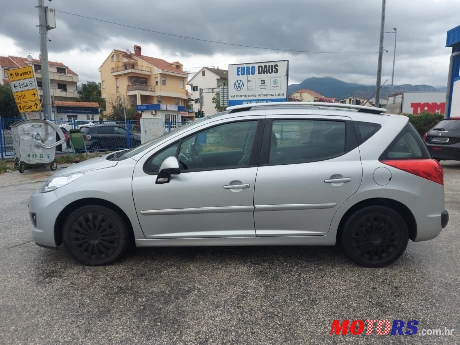 2011' Peugeot 207 Sw photo #5