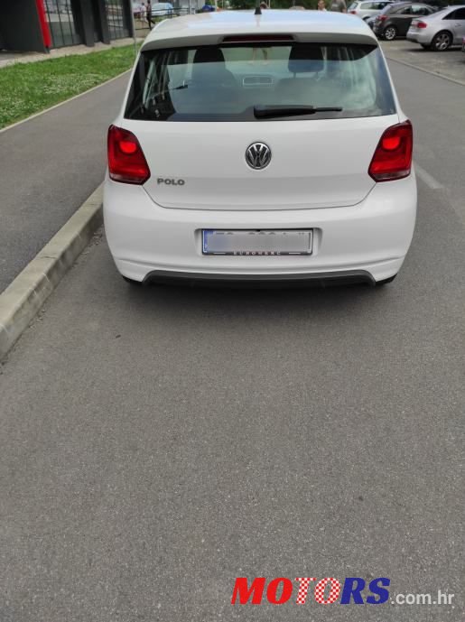 2013' Volkswagen Polo photo #2