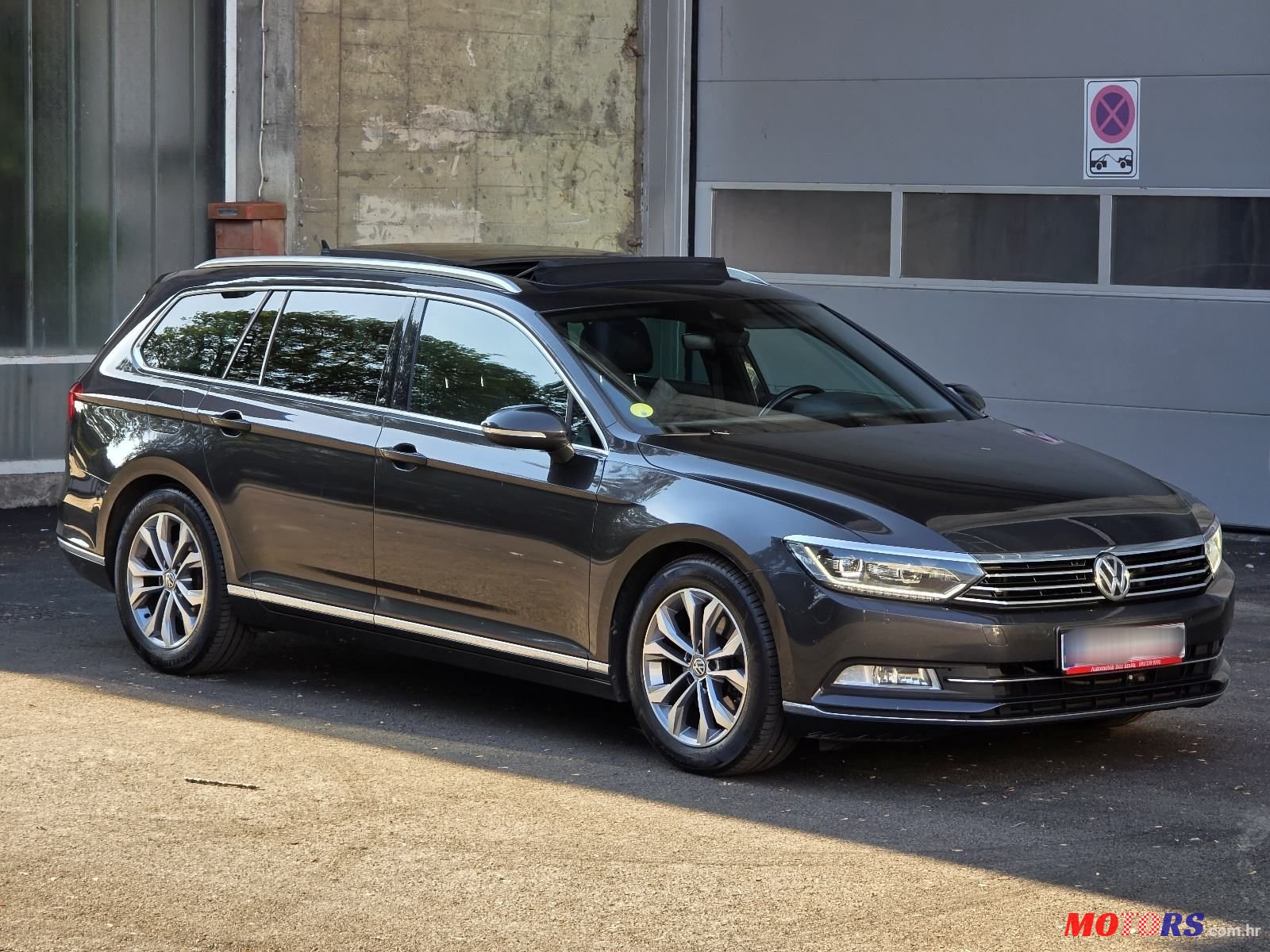 2019' Volkswagen Passat Variant photo #5