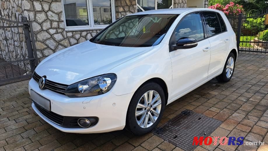 2011' Volkswagen Golf 6 1,6 Tdi photo #1