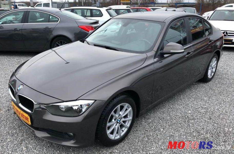 2015' BMW Serija 3 318D photo #1