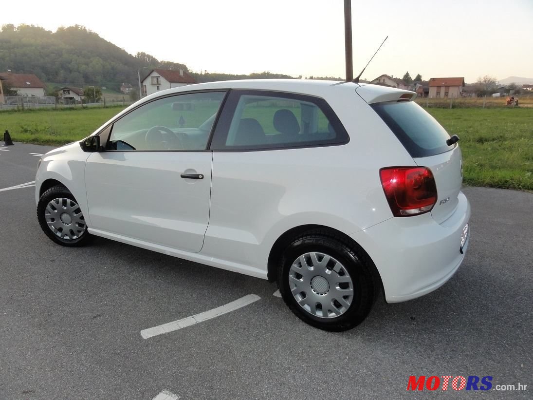 2010' Volkswagen Polo 1,6 Tdi photo #4