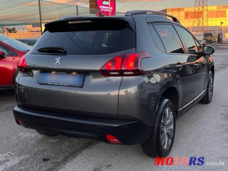 2017' Peugeot 2008 1,2 photo #2