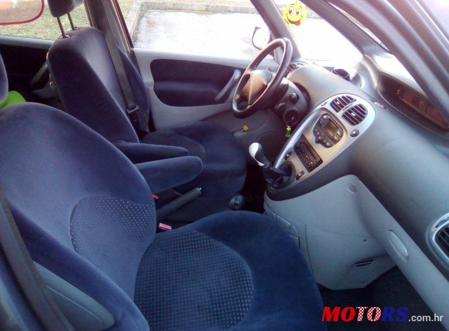 2005' Citroen Xsara Picasso 1,6 Hdi photo #1