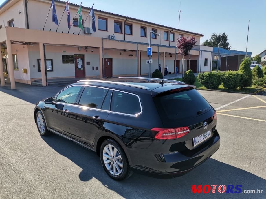 2015' Volkswagen Passat Variant photo #2