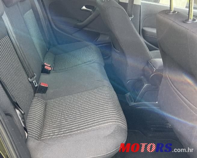 2010' Volkswagen Polo 1,6 Tdi photo #4