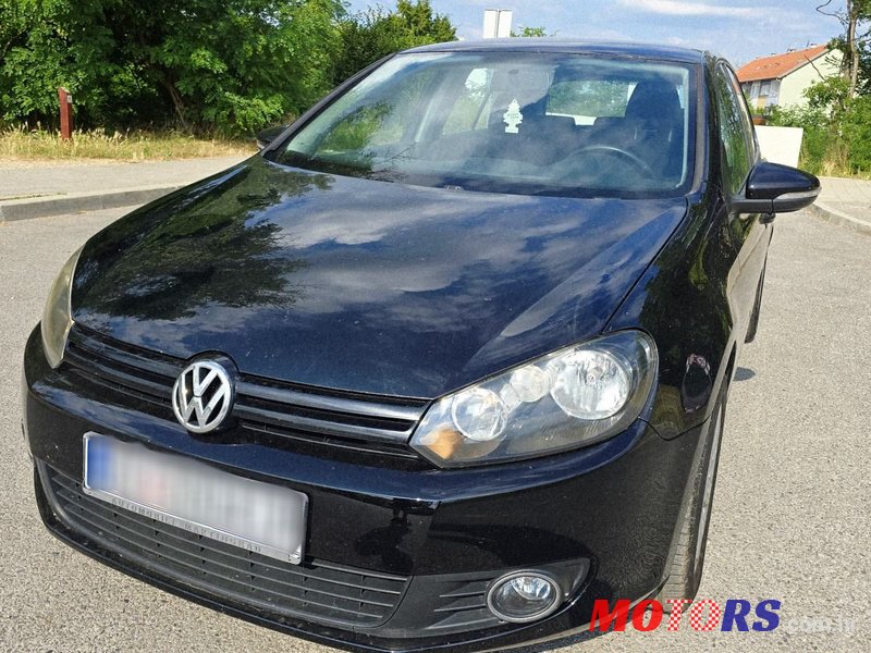 2010' Volkswagen Golf VI 1,6 Tdi photo #3