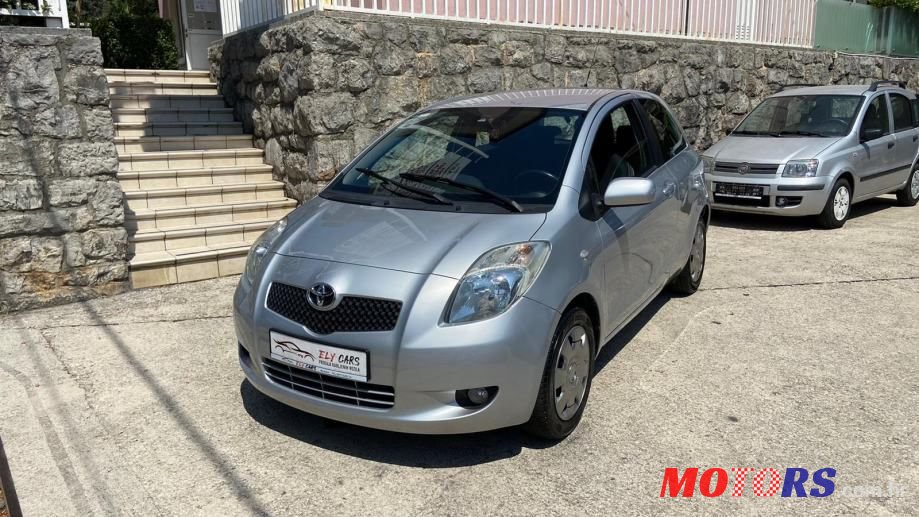 2008' Toyota Yaris photo #1