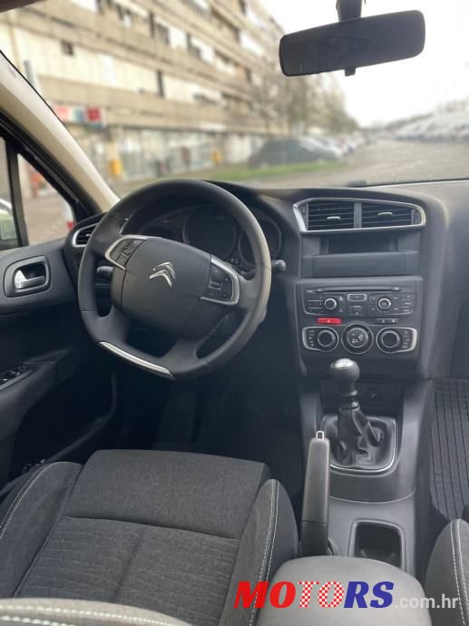 2018' Citroen C4 Bluehdi 120 photo #4