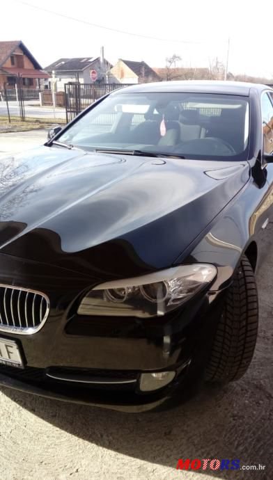 2013' BMW Serija 5 520D photo #1