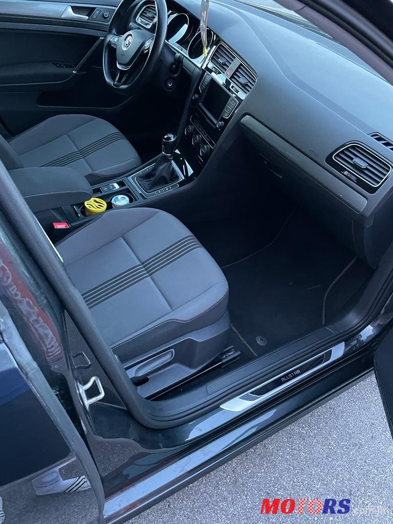 2016' Volkswagen Golf VII photo #6