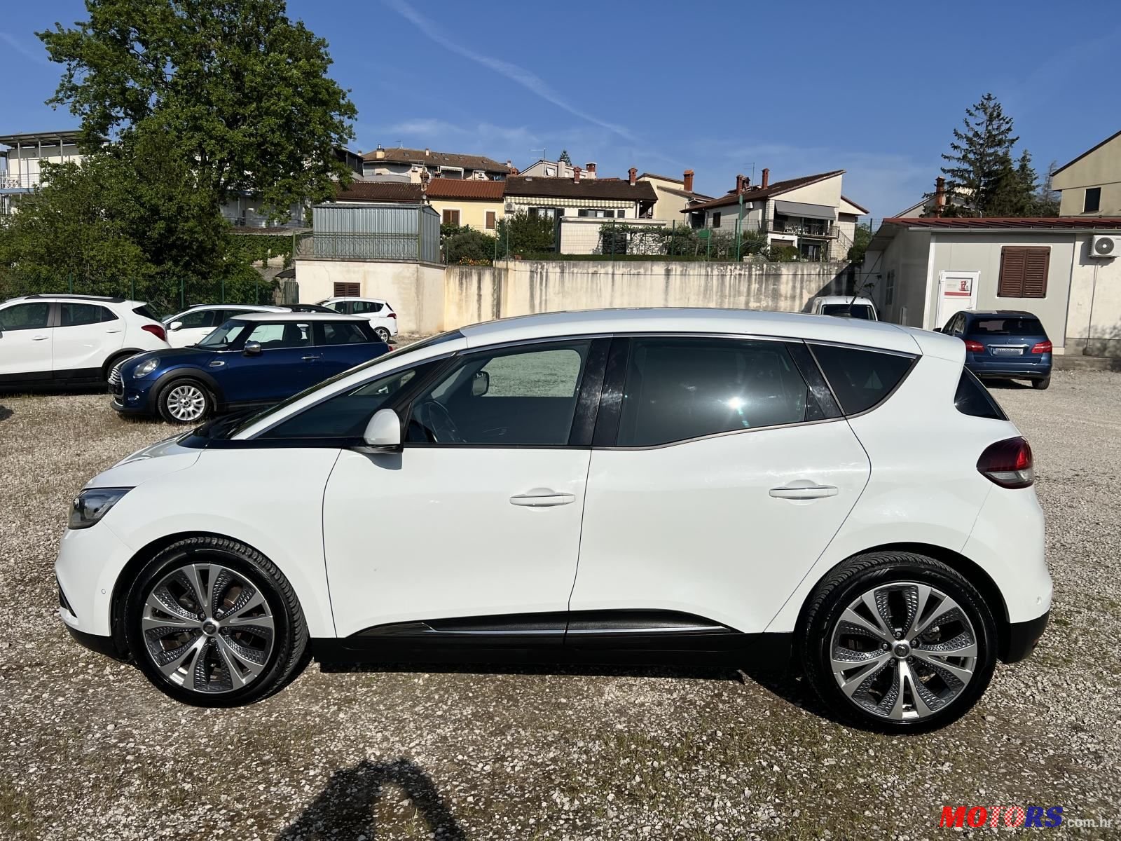 2017' Renault Scenic Dci 110 photo #2