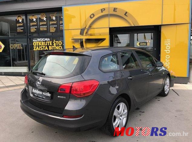 2012' Opel Astra 1,7 Cdti photo #2