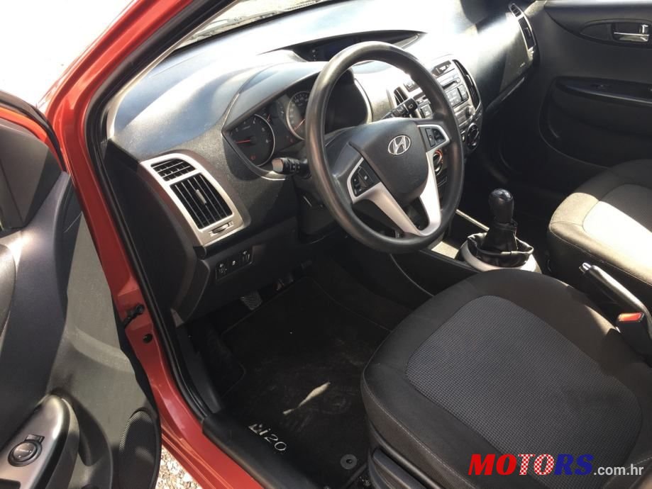 2013' Hyundai i20 1,1 Crdi photo #6