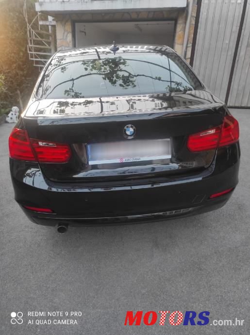 2015' BMW Serija 3 318D photo #2
