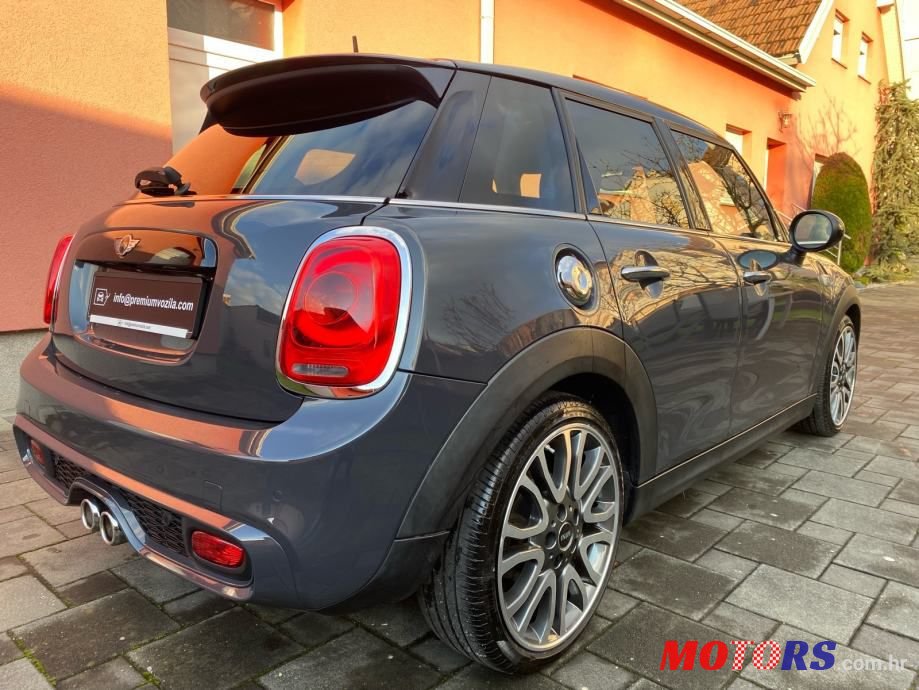 2015' MINI Cooper Sd photo #3