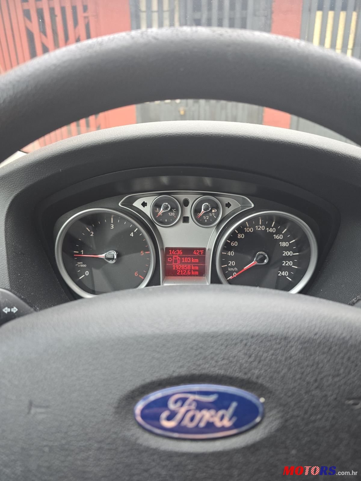 2011' Ford Focus 1,6 photo #2