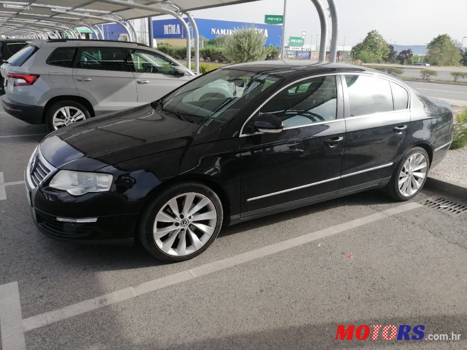 2008' Volkswagen Passat 2,0 Tdi photo #1