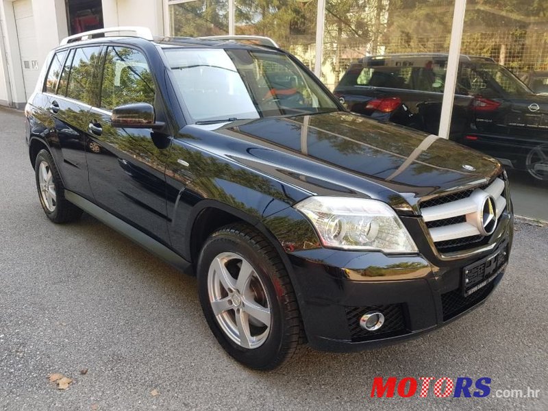 2010' Mercedes-Benz GLK 220 Cdi 4Matic photo #1