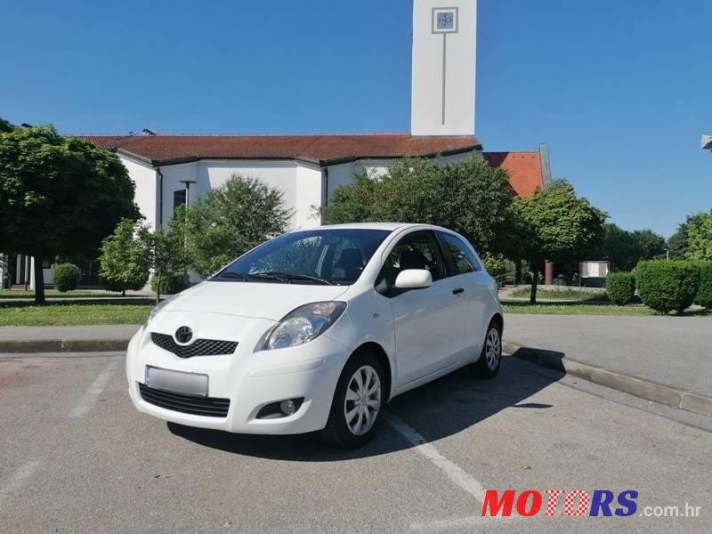 2010' Toyota Yaris 1,3 3 Vvt-I Big photo #3