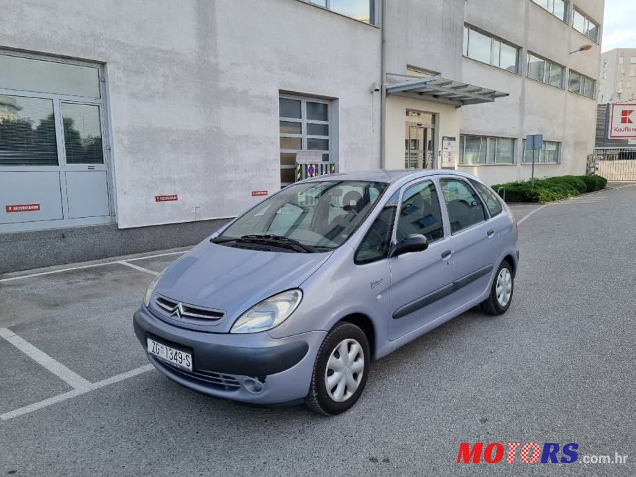 2001' Citroen Xsara Picasso 1,6 I photo #1