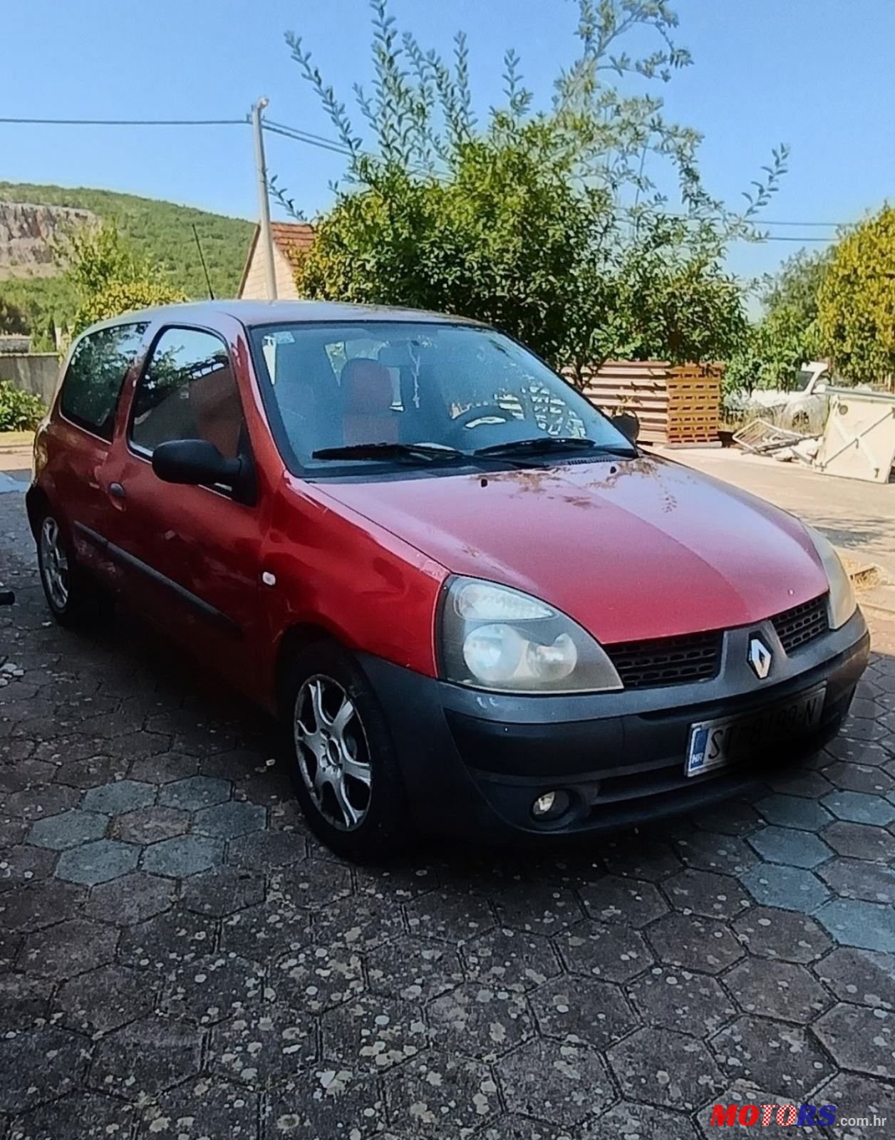 2005' Renault Clio 1,5 Dci photo #1