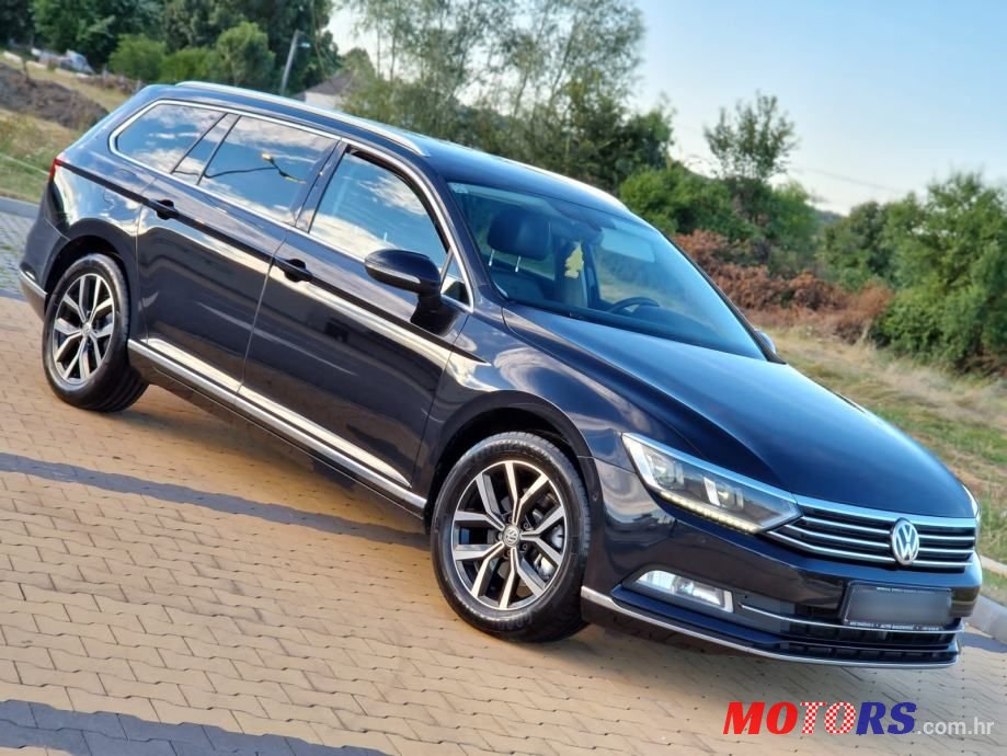 2015' Volkswagen Passat photo #6