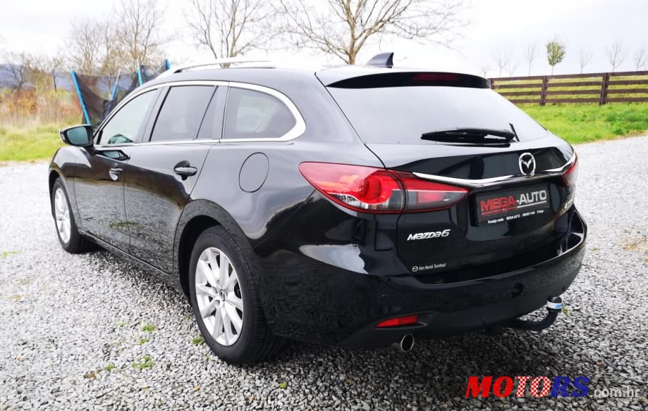 2013' Mazda 6 Sport Combi photo #6