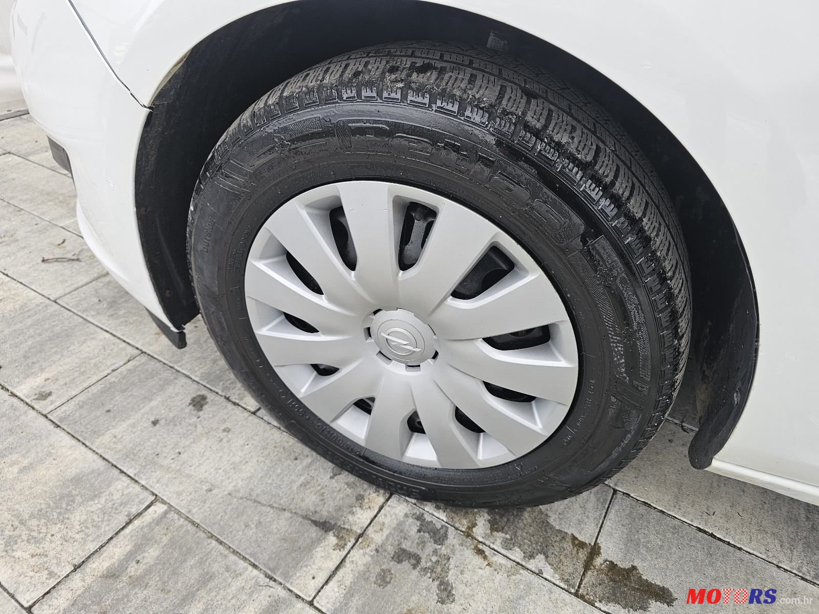 2015' Opel Astra Karavan photo #2