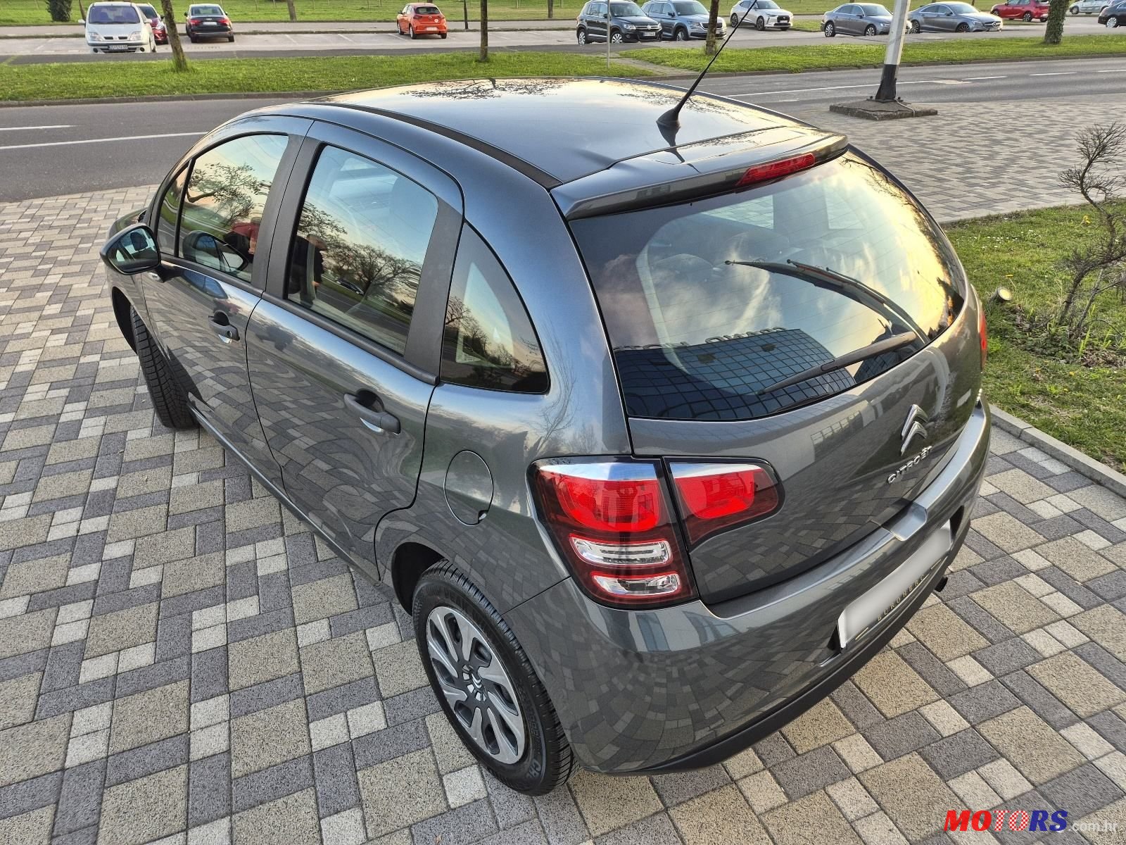 2016' Citroen C3 1,0 Vti photo #5