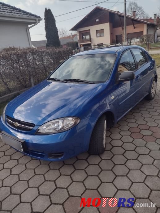 2010' Chevrolet Lacetti photo #1