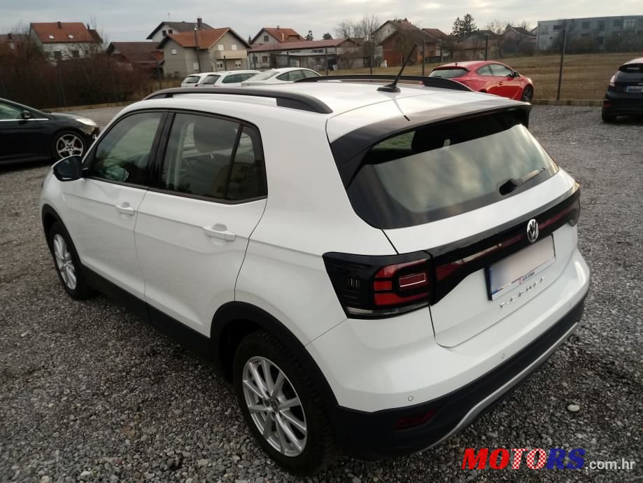 2019' Volkswagen T-Cross 1,0 Tsi photo #2