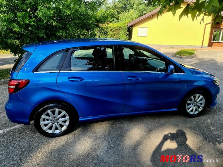 2015' Mercedes-Benz B-Klasa 180 Cdi photo #3
