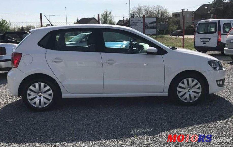 2010' Volkswagen Polo 1,6 Tdi photo #1