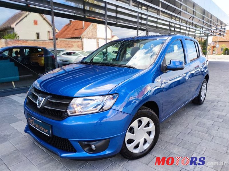 2014' Dacia Sandero photo #1