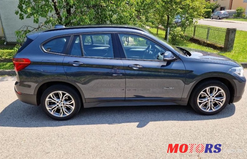 2017' BMW X1 18D photo #4