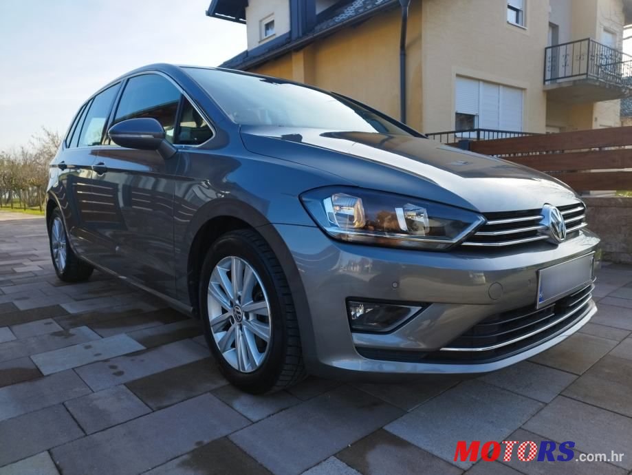 2015' Volkswagen Golf Sportsvan photo #4