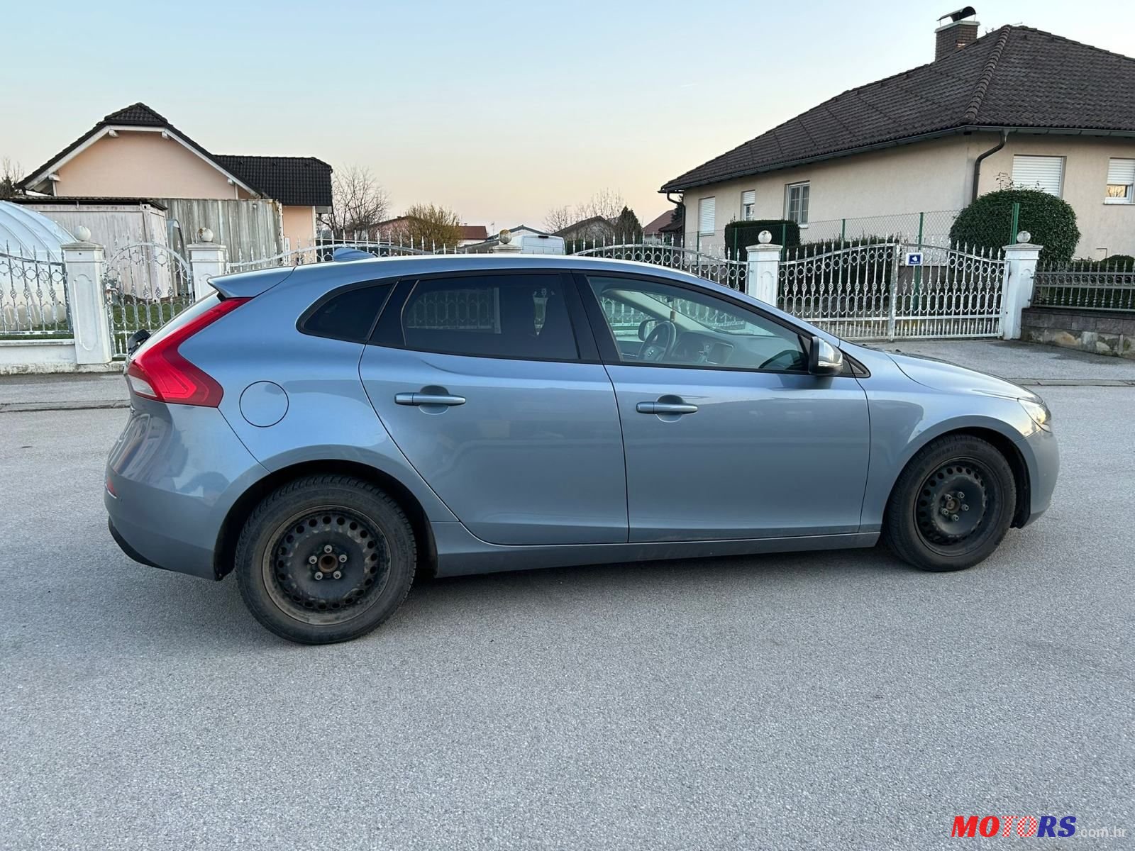 2016' Volvo V40 D2 photo #5