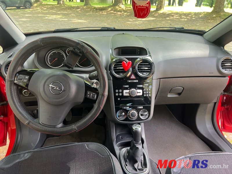 2011' Opel Corsa Sport 1,3 Cdti photo #1