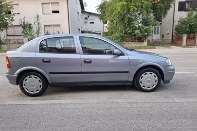 2008' Opel Astra