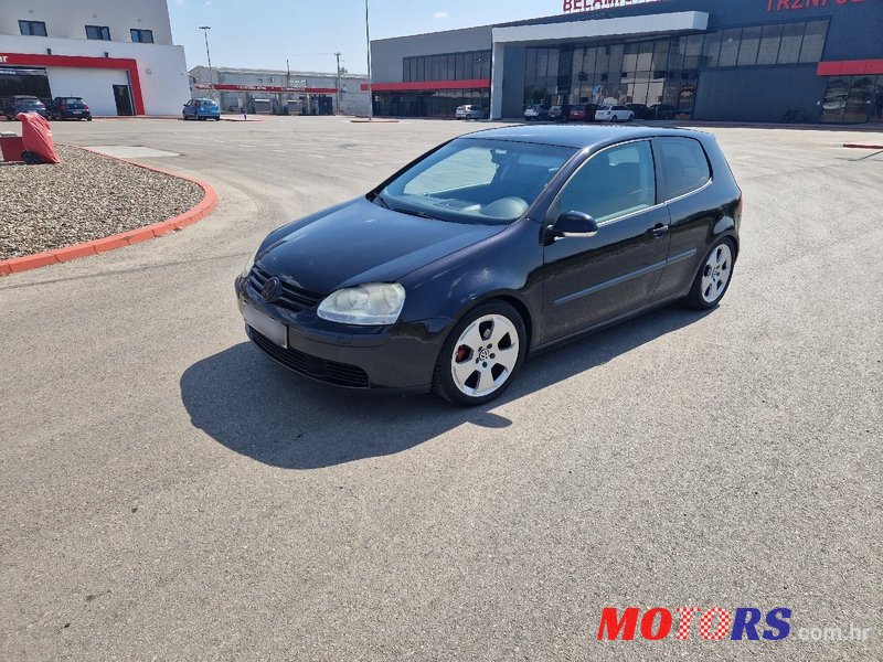 2004' Volkswagen Golf V 1,4 photo #6