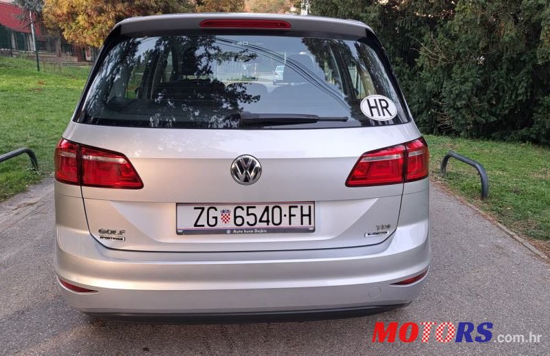 2014' Volkswagen Golf Sportsvan photo #6