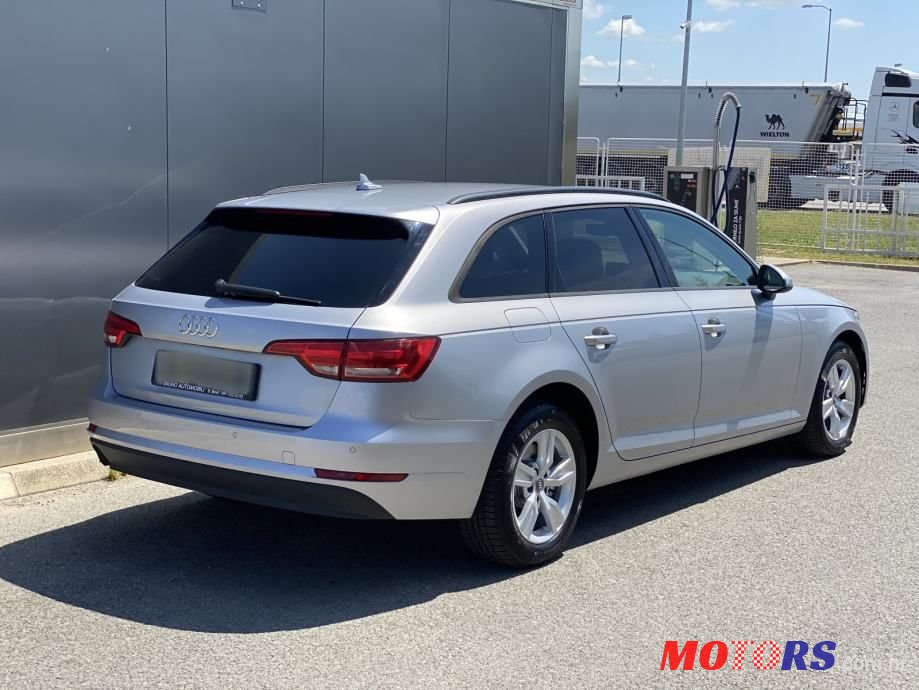 2016' Audi A4 Avant photo #6