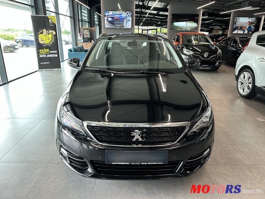 2018' Peugeot 308 Sw photo #2