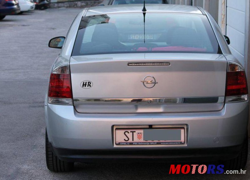 2004' Opel Vectra 2,2 photo #2