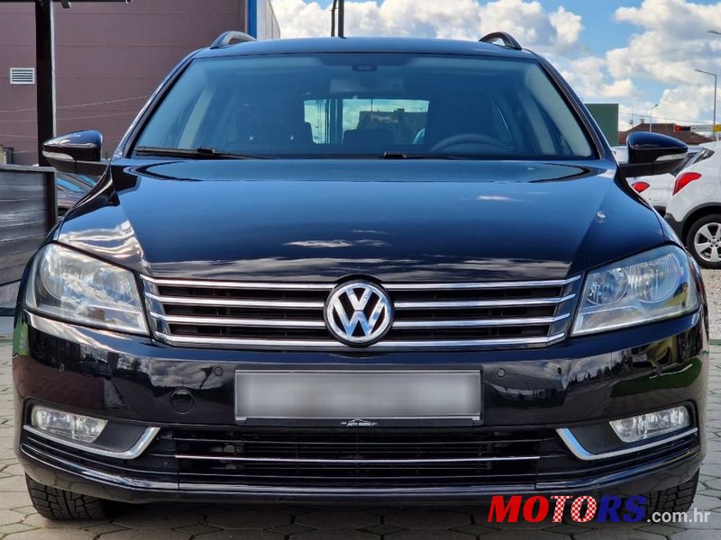 2013' Volkswagen Passat photo #2