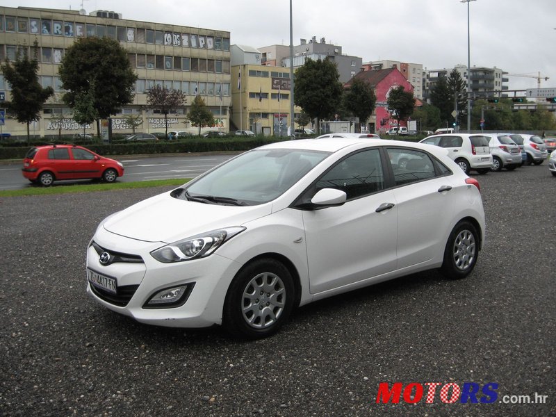 2014' Hyundai i30 photo #2